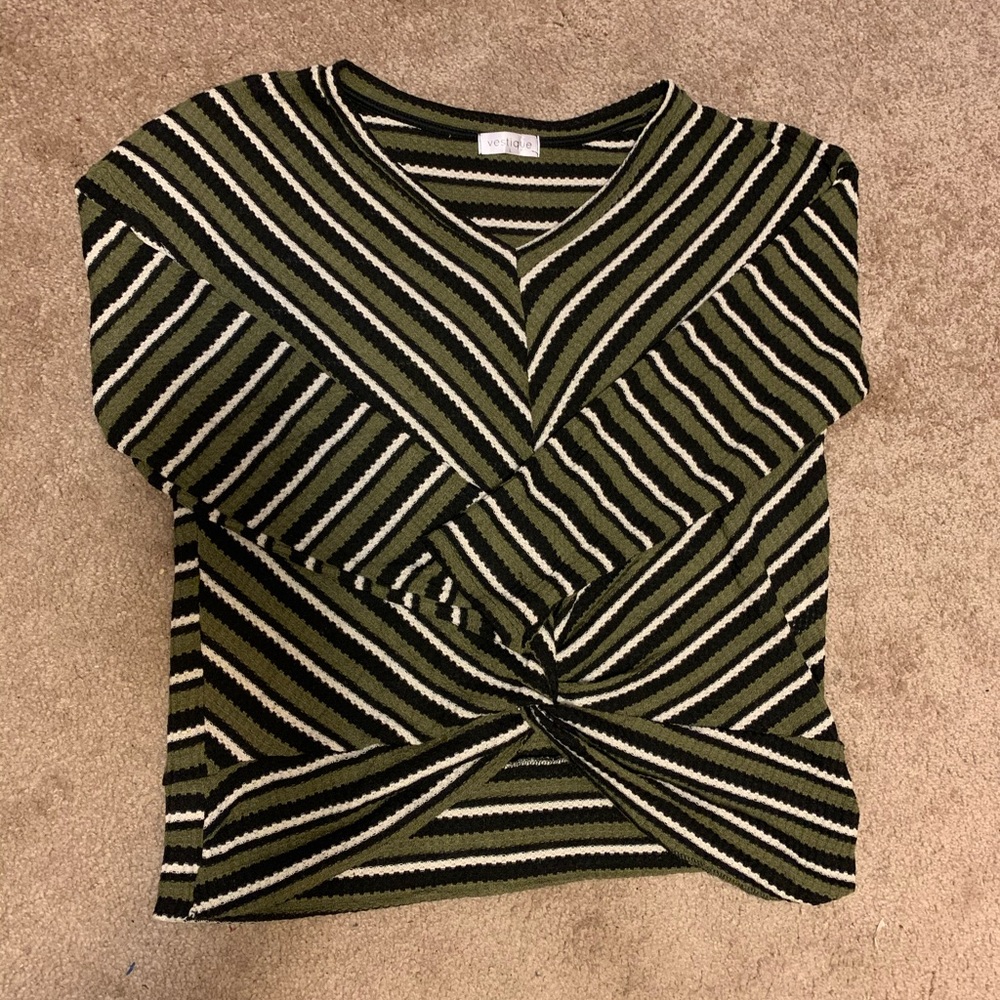 V neck thermal shirt ⛄️
